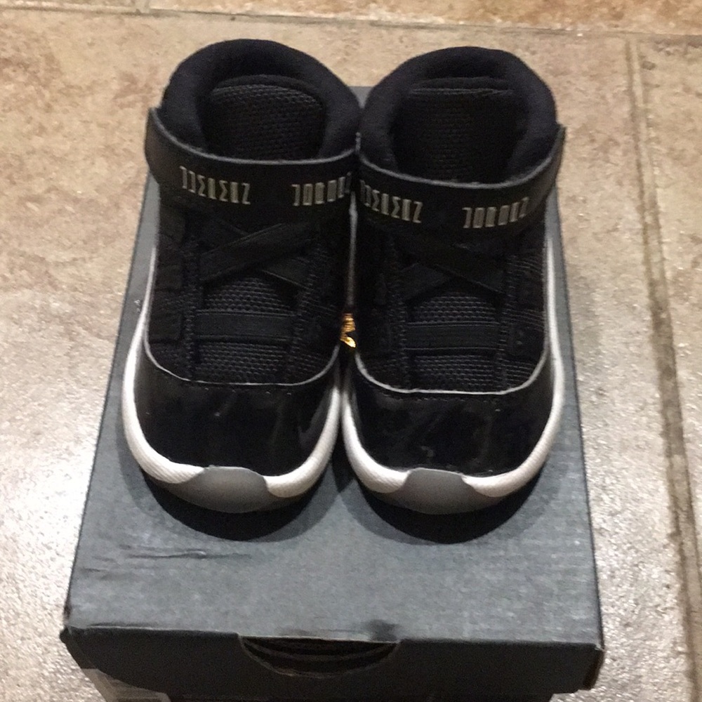 Jordans Retro 11